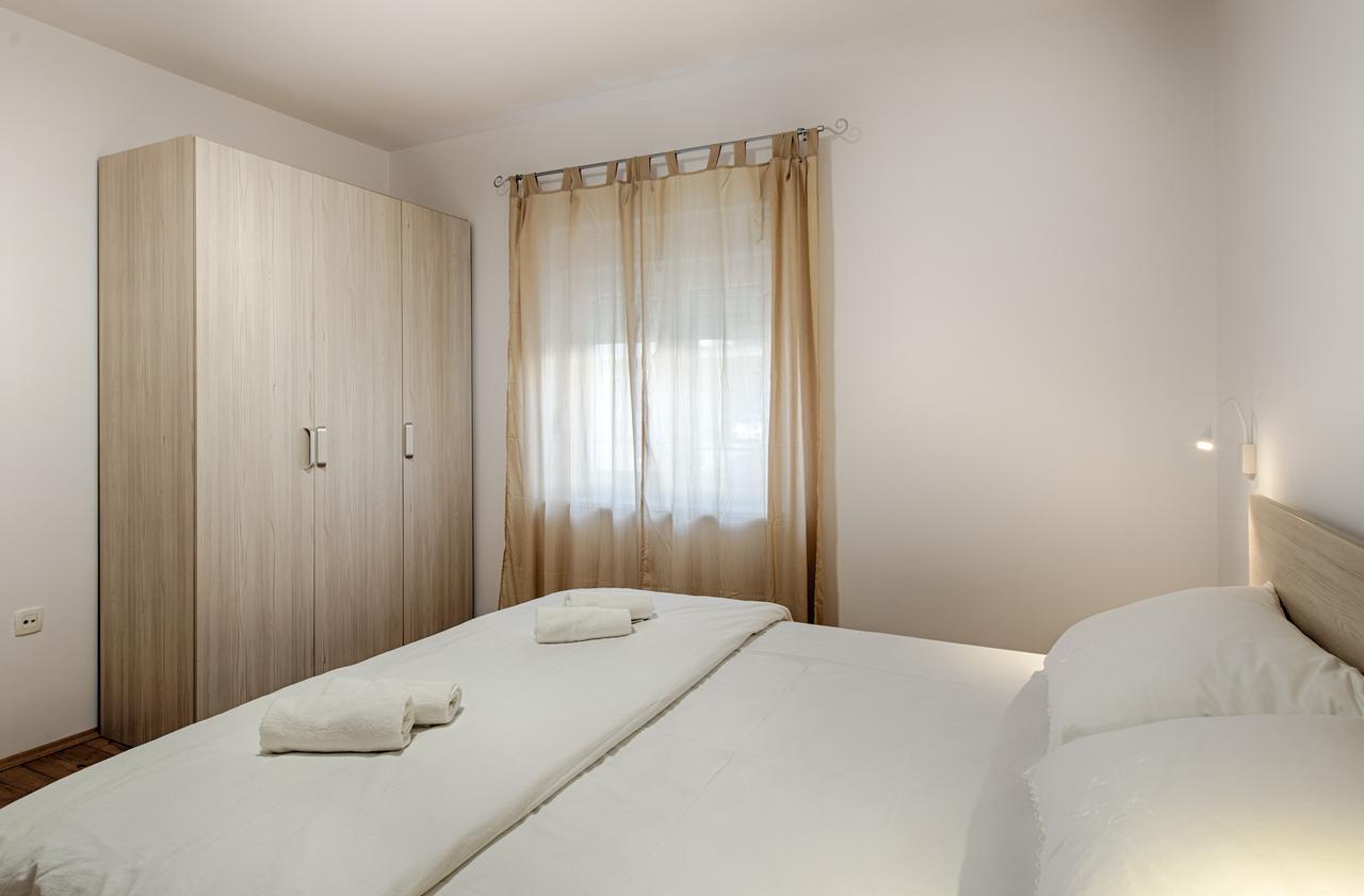 Cezar Luxury Apartment Omiš Exterior foto